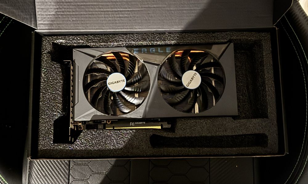 Karta graficzna Gigabyte GeForce RTX 3060 EAGLE OC LHR 12GB GDDR6 | BOX | Stan BDB