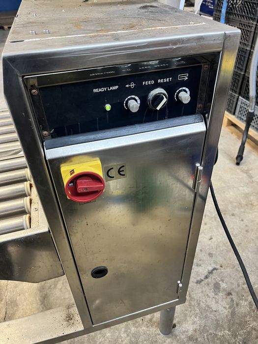 Maquina cintar caixas inox