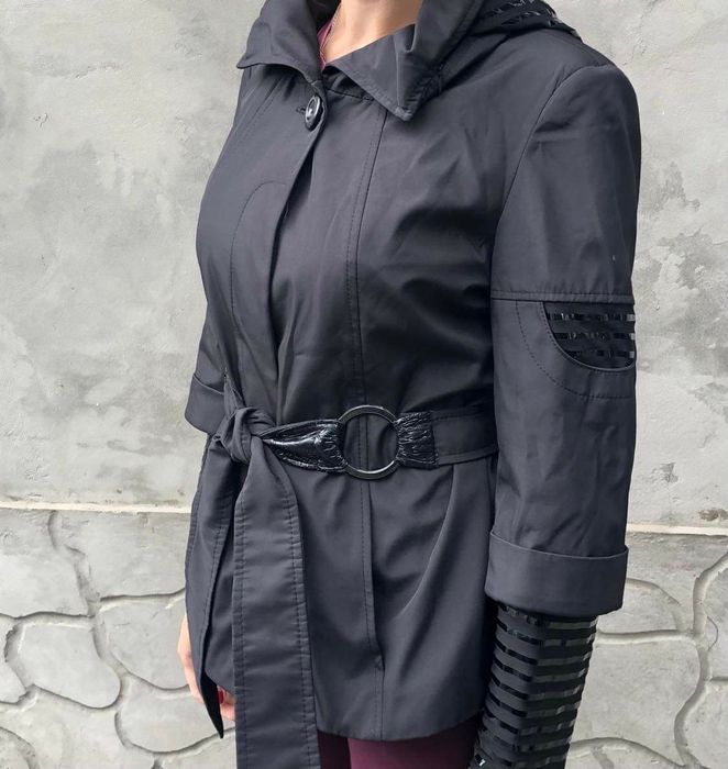 Жіноча куртка S/M весна осінь