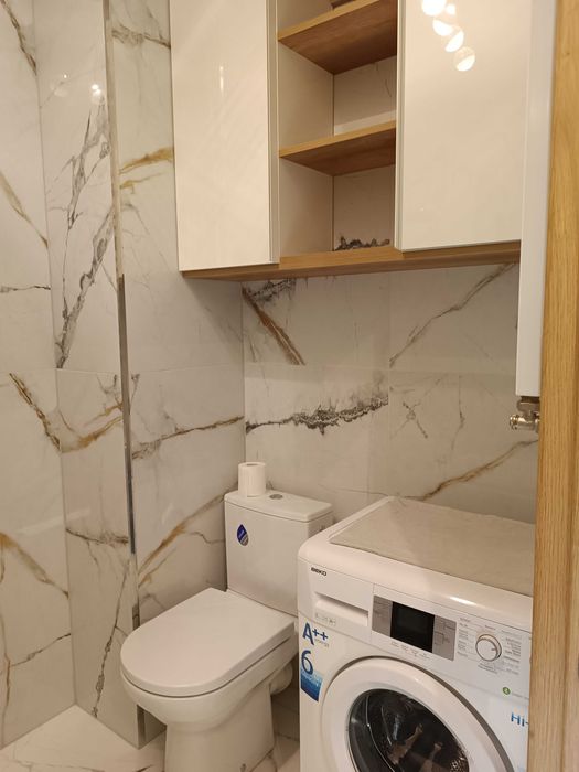 Skrzyżowanie Marszałków nowy 3 pokojowy umeblowany apartament 53 m, garaż