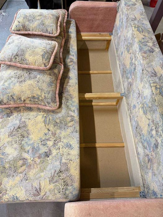 Спальний розкладний диван