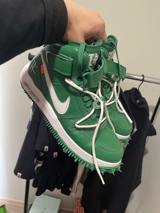 Off white mid 44