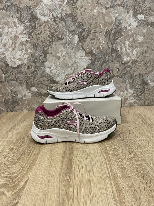 Skechers DVF arch fit кросівки кроси кроссовки