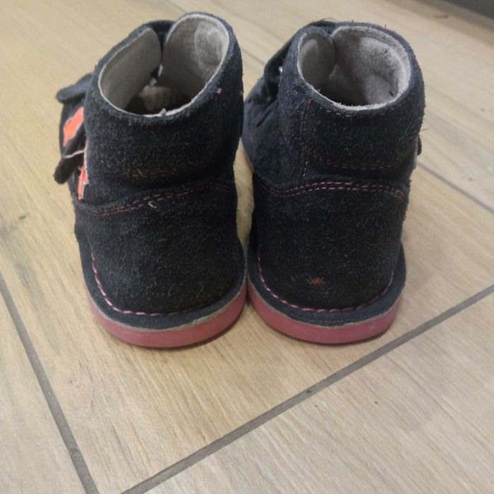 Dziewczęce skórzane kapcie profilaktyczne buty Danielki r.30