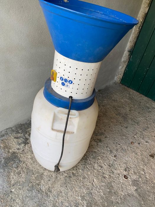 Moinho de milho/cereais elétrico