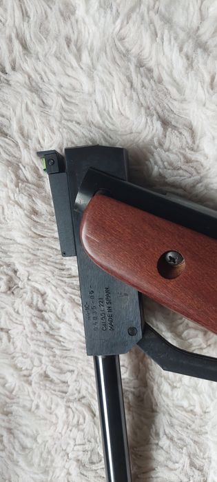 Vendo ou troco carabina de ar comprimido da  Norica, calibre 5.5mm