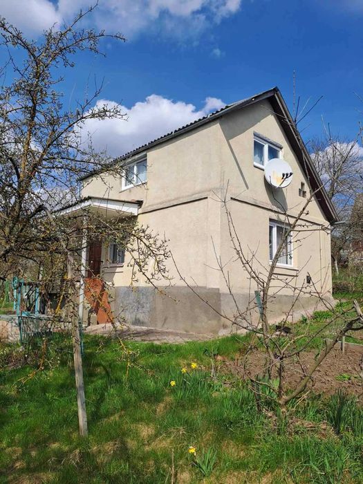 Будинок Дубове, зуп.Будівельник, Озеро