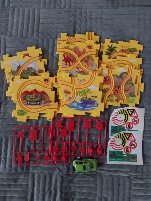 Puzzle Track Car, układanka z samochodzikiem