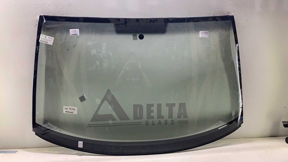 Volkswagen Transporter- 5  вітрове скло