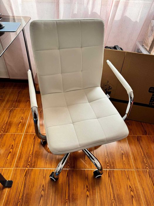 Cadeira Secretária MITSAI branca