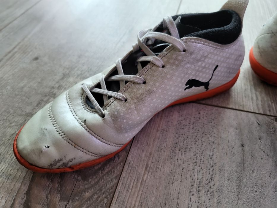 Halówki Puma. R: 37,5.