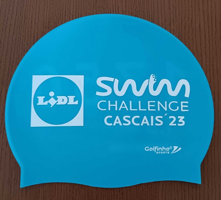 Touca de natação, de silicone, Swim Challenge Cascais prova 1,9 km, em estado novo, só usada uma vez, no dia da prova.