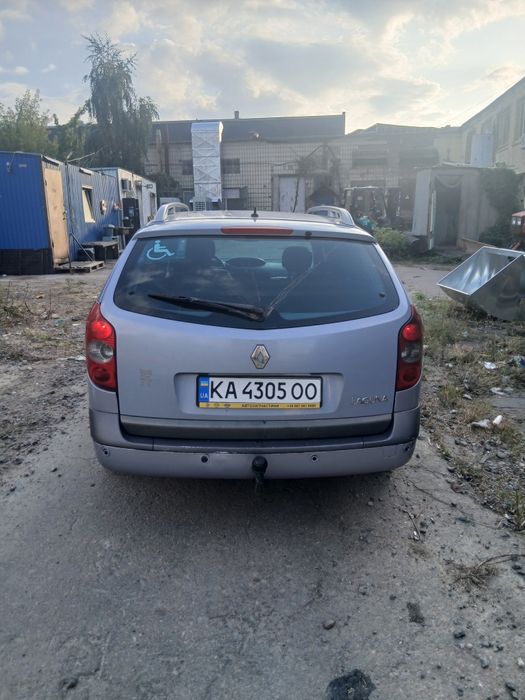 Автомобіль Reno Laguna 2002 року