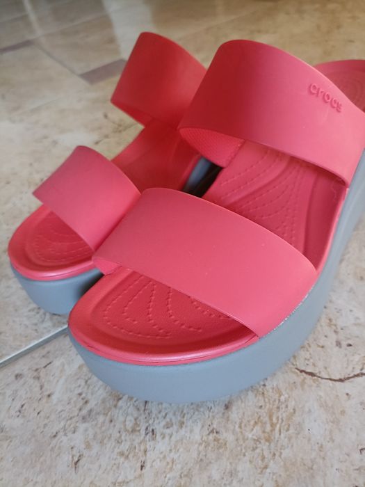 Klapki damskie Crocs Brooklyn 41