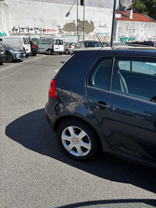 Volkswagen Golf V 2005 1.4 FSI Trendline 90 CV foto 4