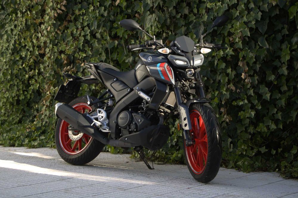 YAMAHA MT-125 IMPECÁVEL!!!