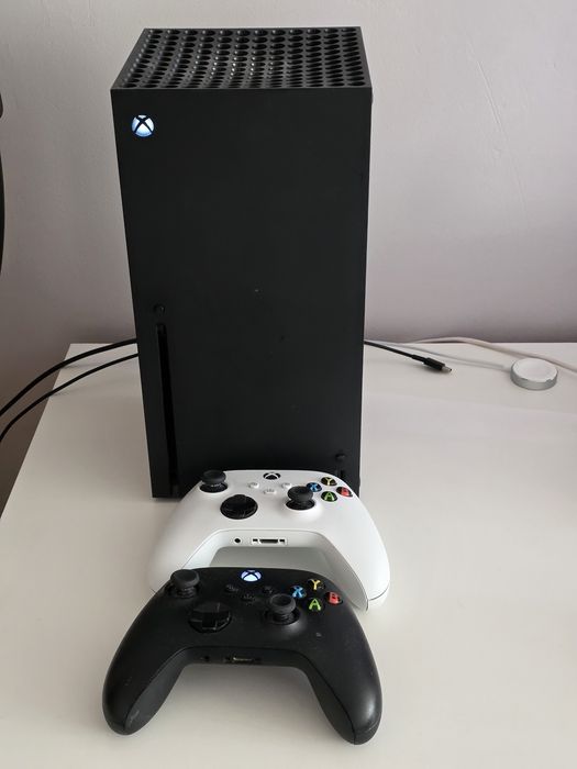 XBOX SERIES X , 2 X Pad 90 Gier