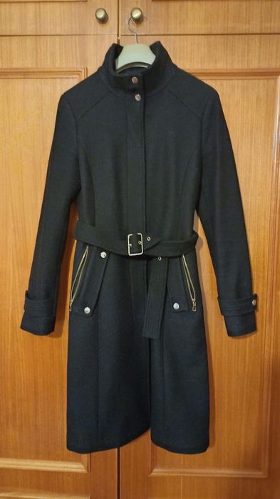 Sobretudo comprido preto com lã