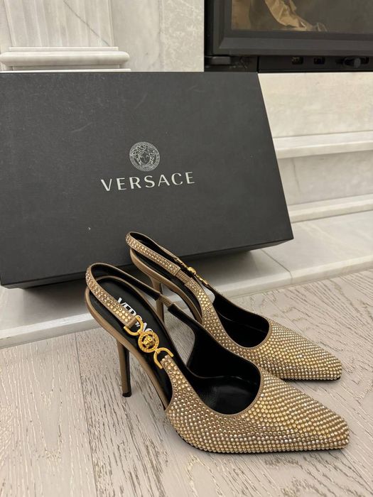 Нові оригінальні туфлі Versace