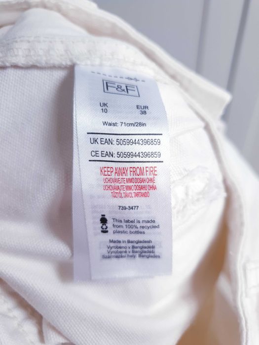 Białe kremowe spodenki szorty F&F 38 bawelniane