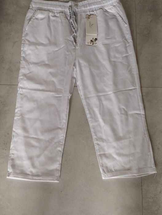 3/4 spodnie białe