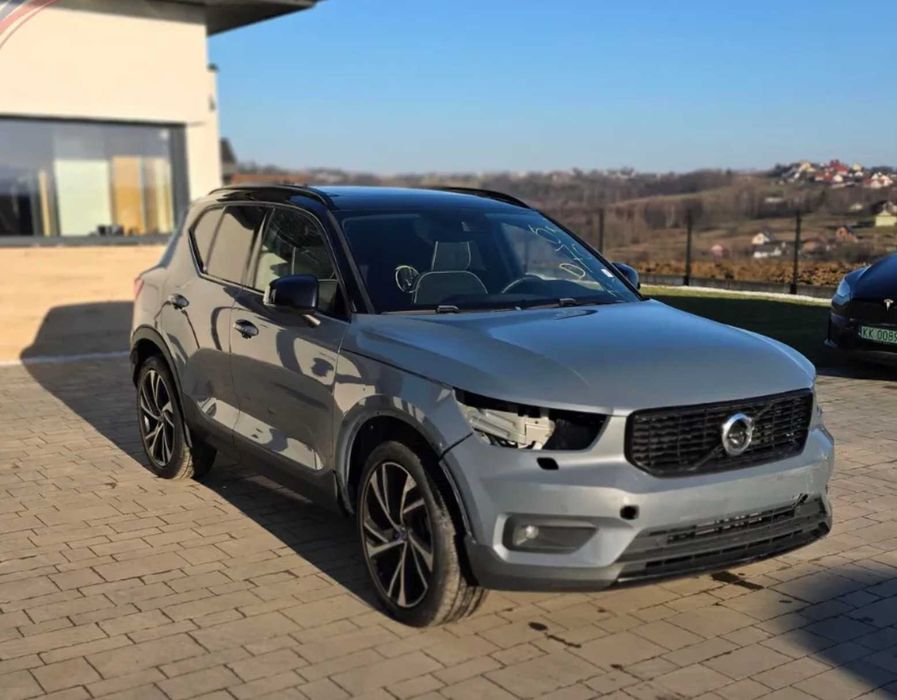 Розбірка Volvo XC40 комплект бампер капот фари крила шрот вольво ляда двері стопи багажник