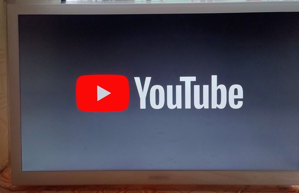 Самсунг UE-22F5410