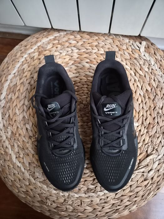 Ténis running  Nike Vomero 18