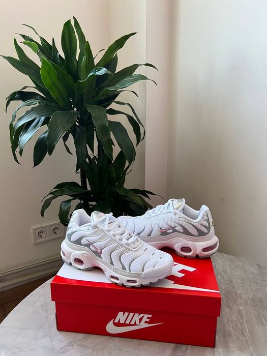 ХІТ! Nike Air Max TN + White Pink / жіночі кросівки найк 37 38 39 40