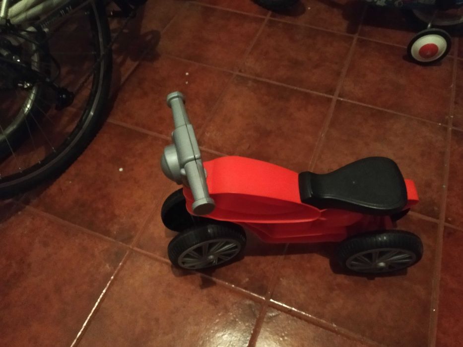 Triciclo/ andarilho toysr'us