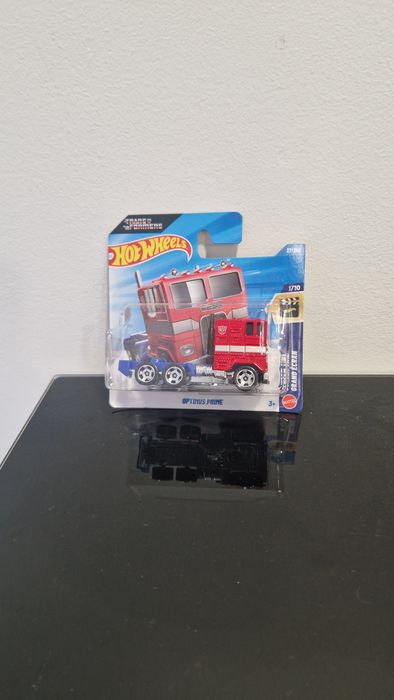 Hot Wheels Transformers Optimus Prime