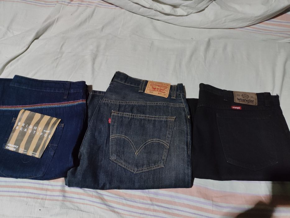 Джинси,  W 40-44  L 30-32 (розмір 62)  або 2-3 XL, шорти