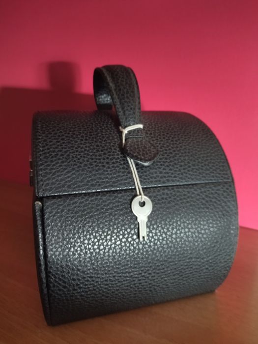 Porta Jóias em Pele Esmara