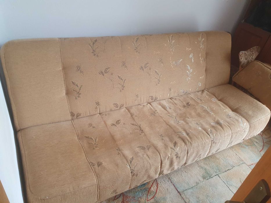 ODDAM ZA DARMO komplet retro: 2 wersalki + 2 fotele (Wola - Pustola)