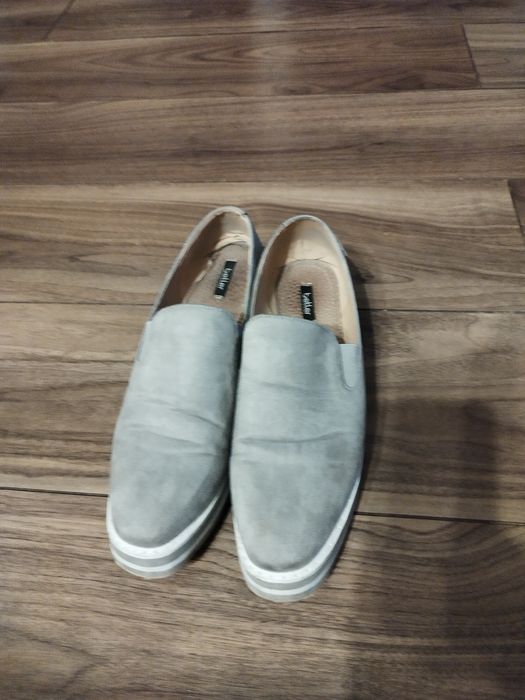 Szare buty na koturnie rozm 41