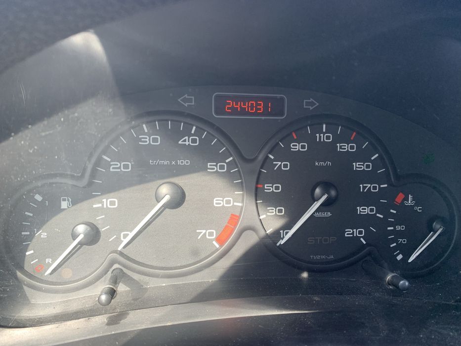 Продам Peugeot 206