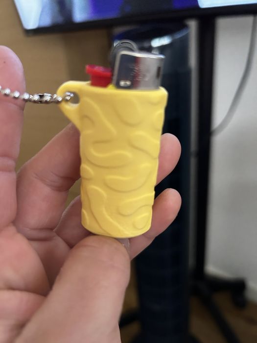 Capa para isqueiro bic pequeno (porta chaves)