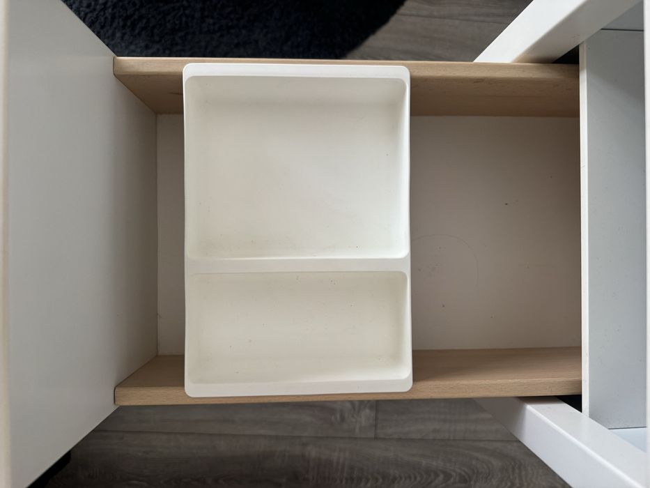 Mesa de cabeceira IKEA NORDLI