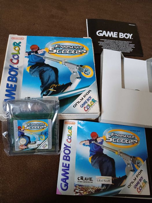 Jogo Nintendo game Boy color Freestyle Scooter na caixa