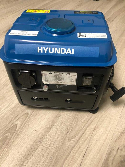 Генератор бензиновый однофазный Hyundai HG800-A 720 W Синий