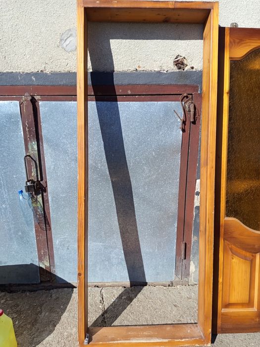 Продаються Двері відсувні