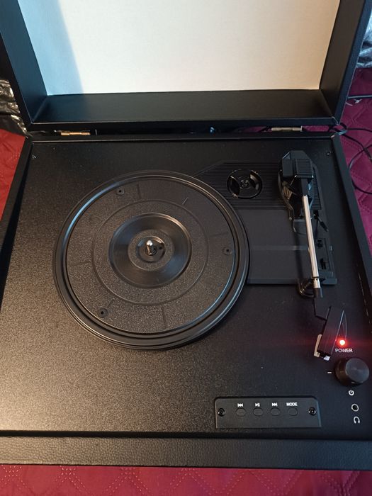 Програвач вінілу Auna Sarah Ann DAB+/FM радіо, USB, Bluetooth чорний