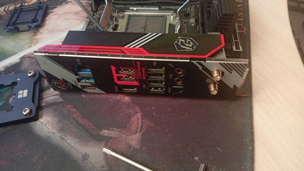 Материнская плата ASRock B650E PG-ITX WiFi