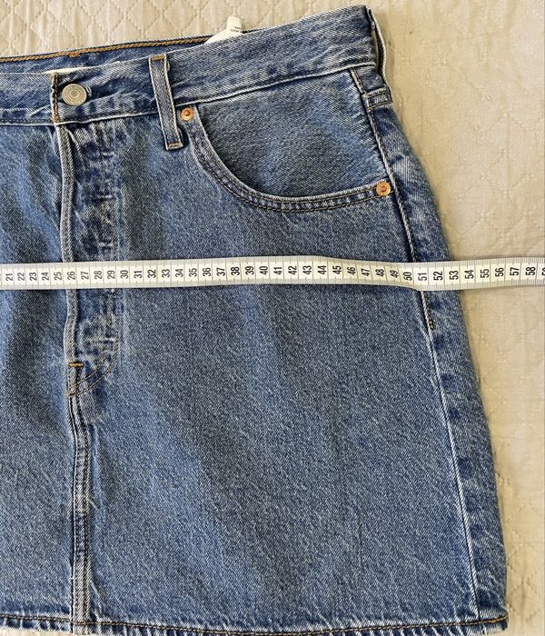 Спідниця джинсова Levis оригінал. W 32