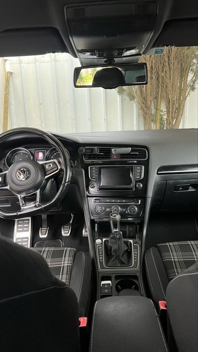 Volkswagen golf gtd. Poderei aceitar retoma carrinha caixa fechada