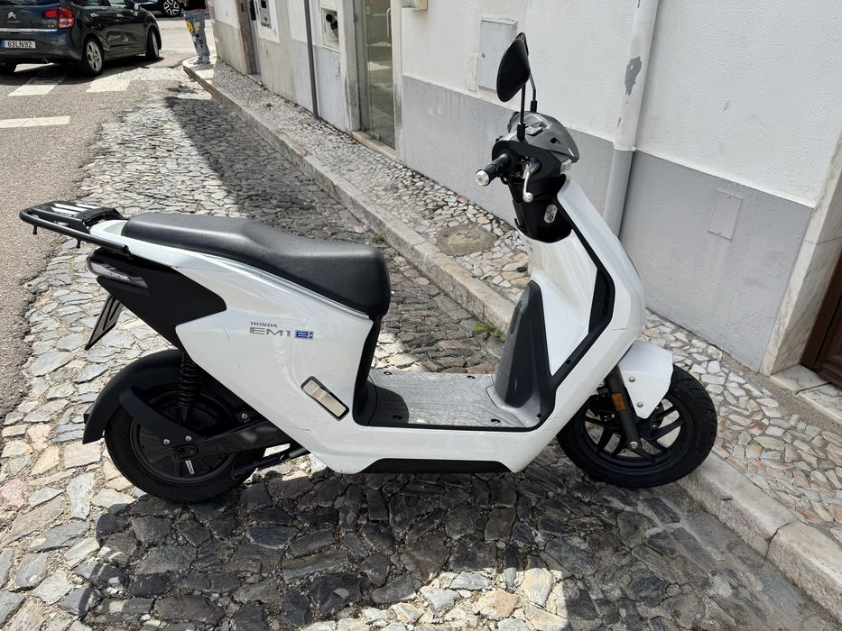 Honda EM1 e: usada para venda