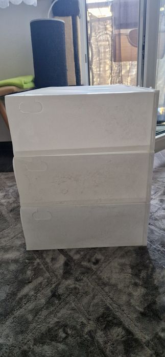 Plastikowa komoda na buty