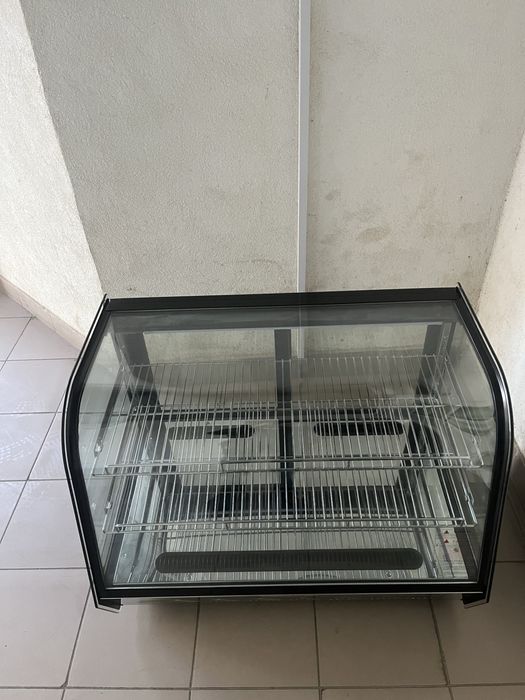 Холодильна Вітрина Reednee - Італія Обʼм 160 Літрів Нова