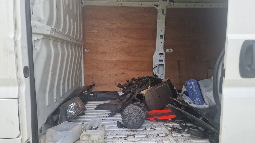 Peugeot Boxer L2H2 2017 2.0 bluehdi uszkodzony