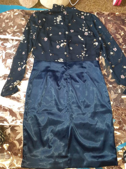 Красивое нарядное платье